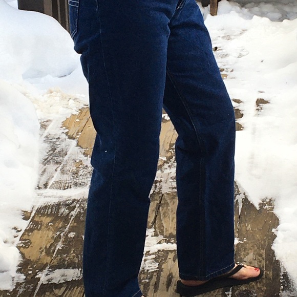 Vintage Tommy Hilfiger relaxed fit jeans! - Picture 3 of 8